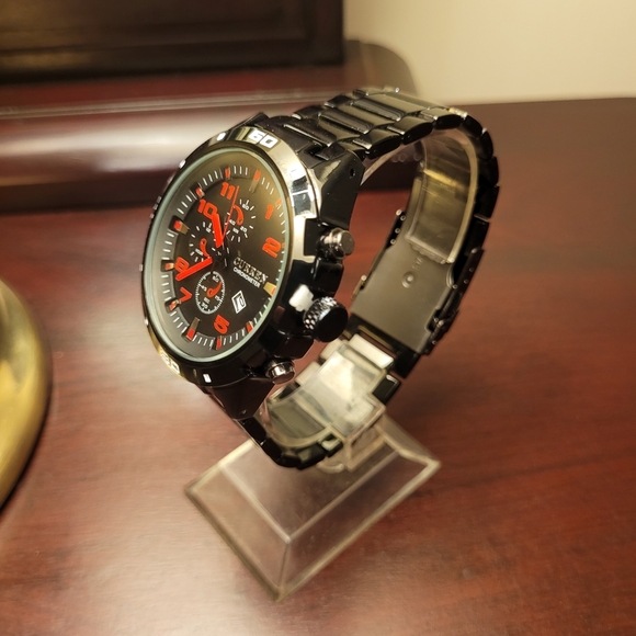 New Men's Red Curren Chronometer Watch - Picture 2 of 3